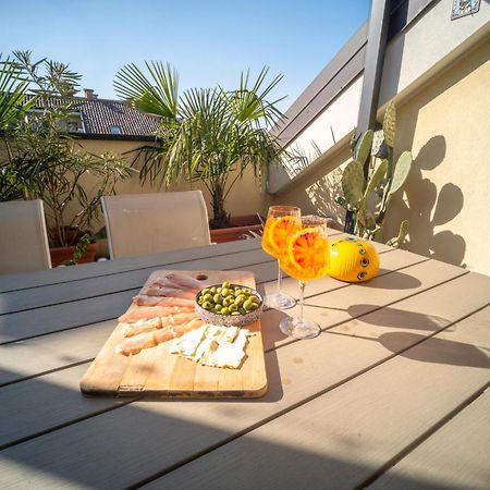 Flat With Terrace Close To Forum And Milanofiori Metro Assago Exteriér fotografie
