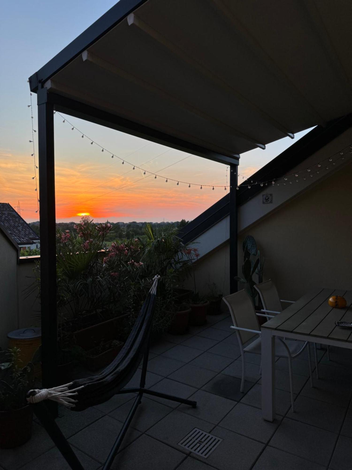 Flat With Terrace Close To Forum And Milanofiori Metro Assago Exteriér fotografie